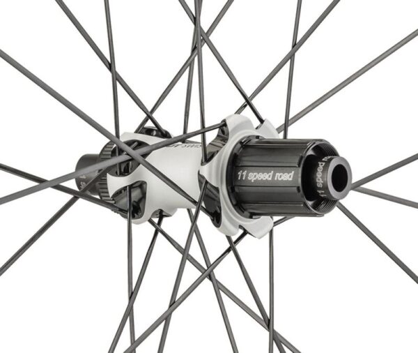 DT Swiss GR 1600 Spline® 25 28″ Disc Laufradsatz – Bild 2